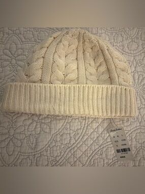 NWT Brooks Brothers Cream Cable Knit Beanie